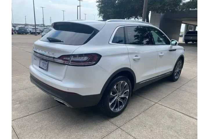 $25980 : Lincoln Nautilus 2022 Reserv image 6