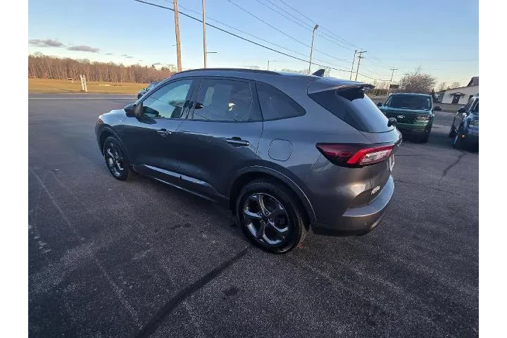 $24995 : Ford Escape 2023 AWD ST-Line image 6
