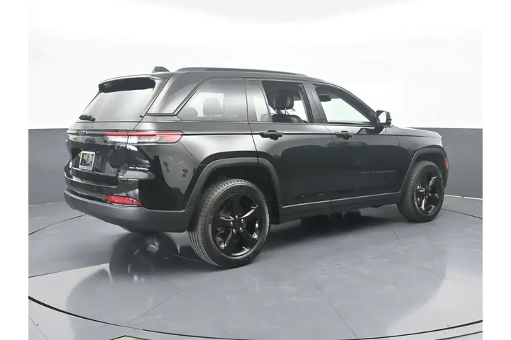 $22498 : Jeep Grand Cherokee 2023 4x2 image 6