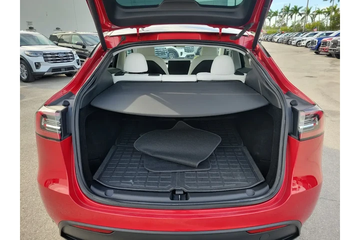 $27990 : Tesla Model Y 2023 AWD Long image 10