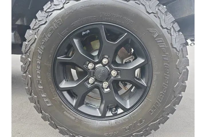 $35995 : Jeep Wrangler Unlimited 2021 image 6