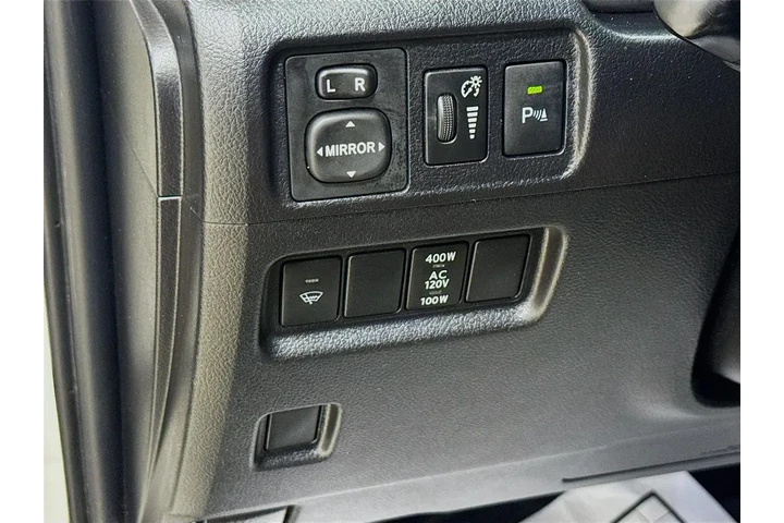 $28662 : Toyota 4Runner 2018 4x4 SR5 image 10