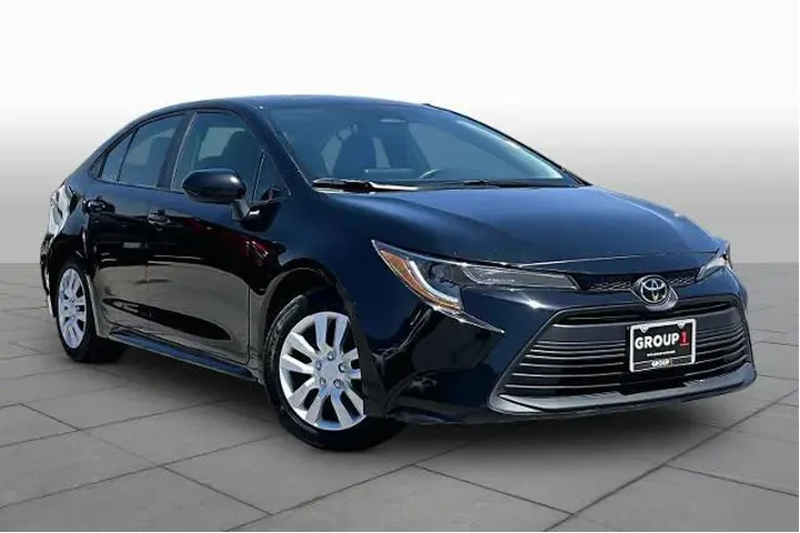 $21938 : Toyota Corolla 2024 LE 4dr S image 3