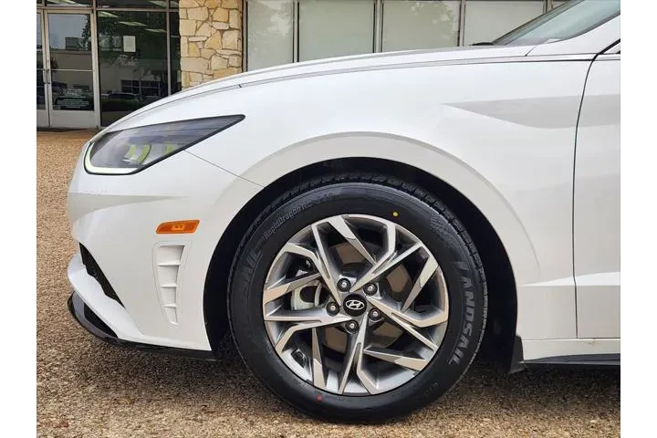 $22000 : Hyundai SONATA 2023 SEL 4dr image 9