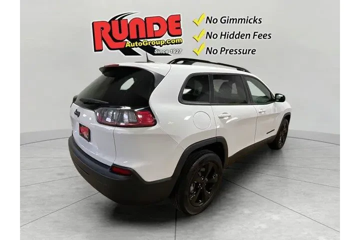 $28392 : Jeep Cherokee 2023 4x4 Altit image 5