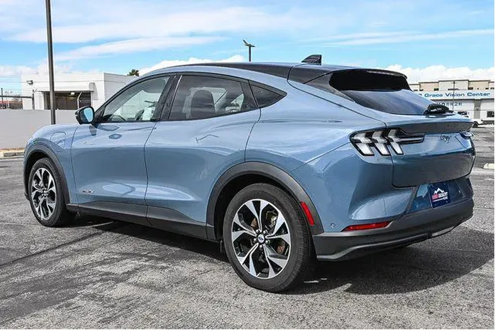 $26788 : Ford Mustang Mach-E 2024 Sel image 6