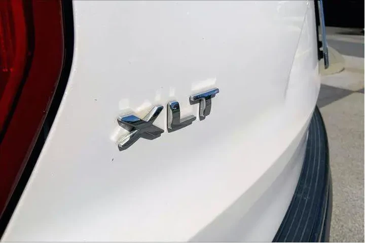 $18985 : Ford Explorer 2018 XLT 4dr S image 8