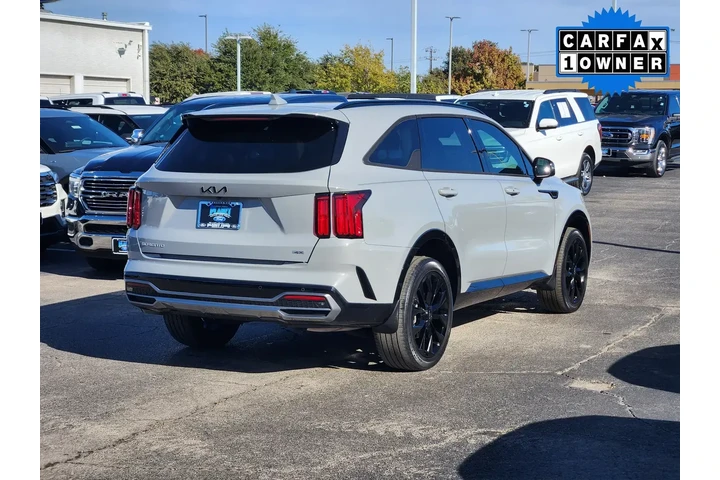 $29959 : Kia Sorento 2023 AWD SX 4dr image 7