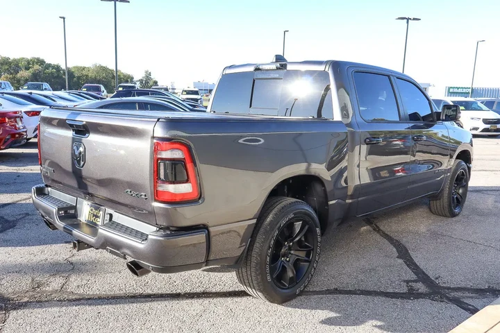 $46988 : 2024 1500 Big Horn image 4