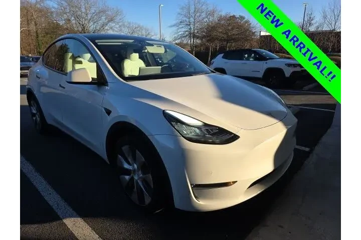 $28039 : Tesla Model Y 2021 AWD Long image 1