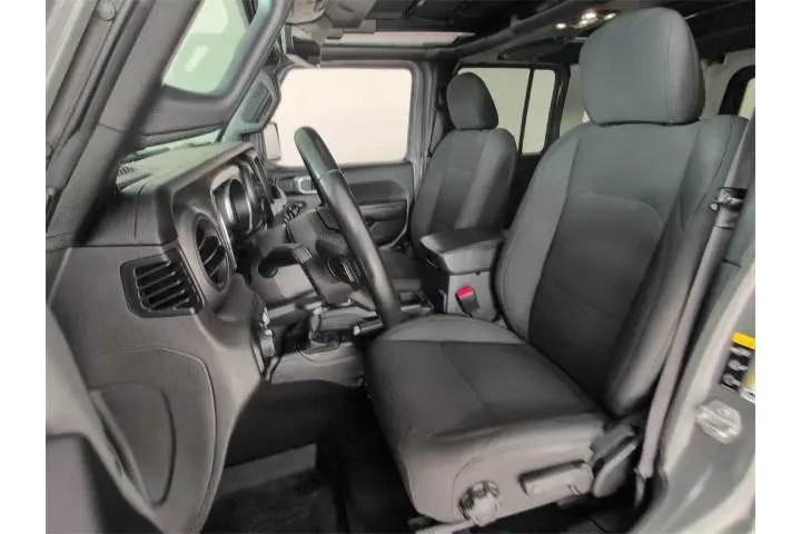 $30498 : Jeep Wrangler Unlimited 2021 image 6