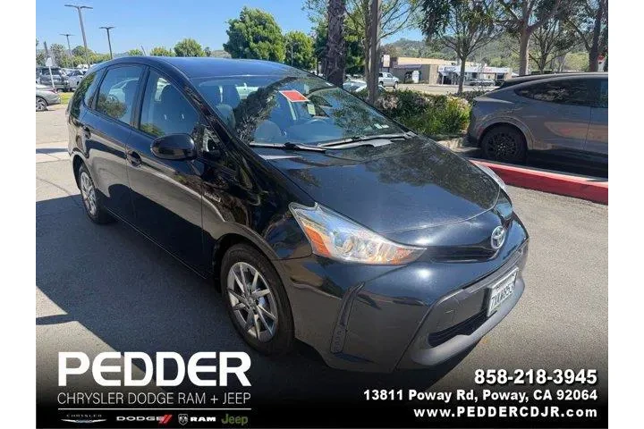 $12710 : Toyota Prius v 2017 Two 4dr image 1