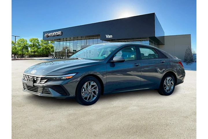 $17900 : Hyundai ELANTRA 2024 SEL 4dr image 2