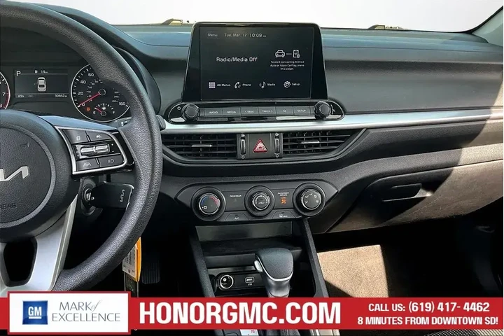 $19488 : Kia Forte 2024 LX 4dr Sedan image 9