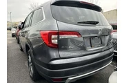 $25990 : Honda Pilot 2021 AWD EX-L 4d thumbnail