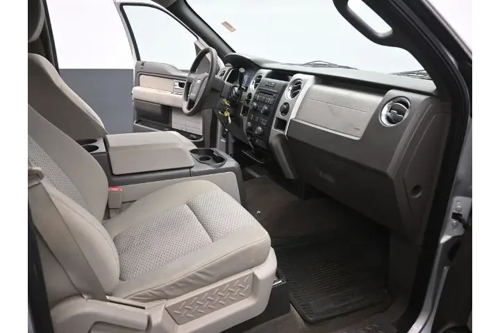 $12998 : Ford F-150 2009 4x2 XL 4dr S image 10