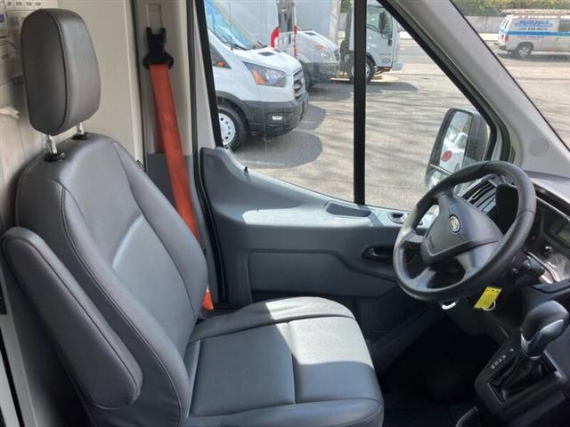 $25995 : 2019 Transit 150 image 9