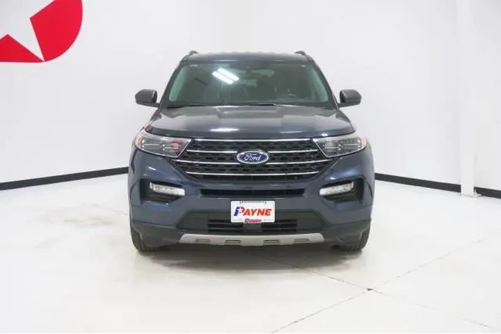 $27995 : Ford Explorer 2022 XLT 4dr S image 2