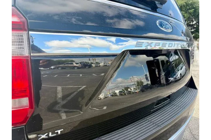 $34472 : Ford Expedition 2021 4x2 XLT image 10