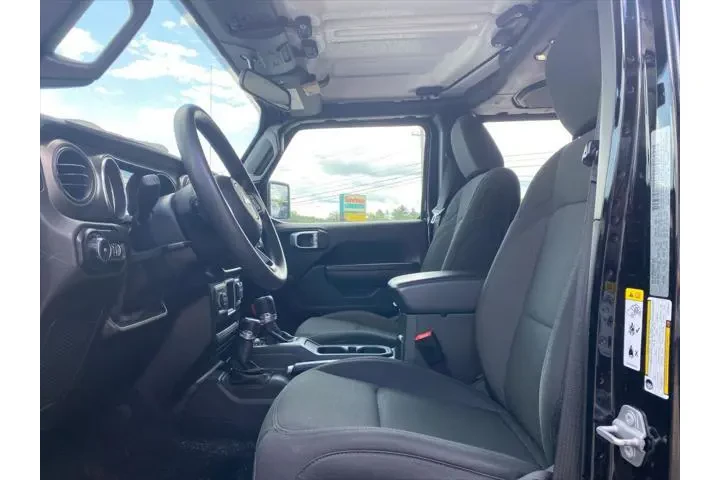 $33990 : Jeep Wrangler Unlimited 2020 image 6