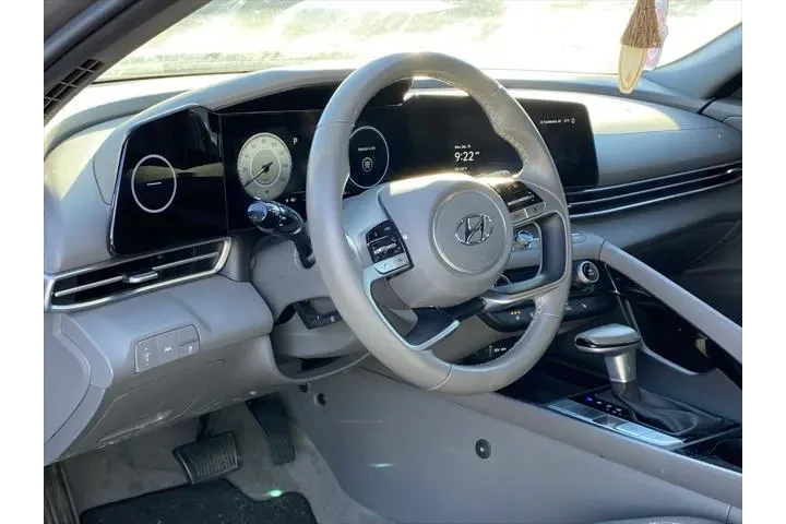 $20995 : Hyundai ELANTRA 2023 SEL 4dr image 9