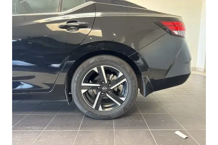 $18974 : Nissan Sentra 2024 SV 4dr Se image 5