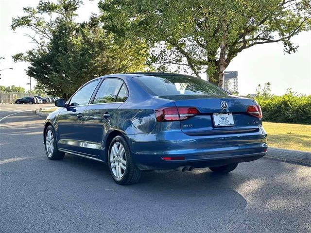 2017 Jetta 1.4T S image 6