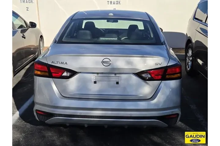 $19636 : Nissan Altima 2024 2.5 SV 4d image 2