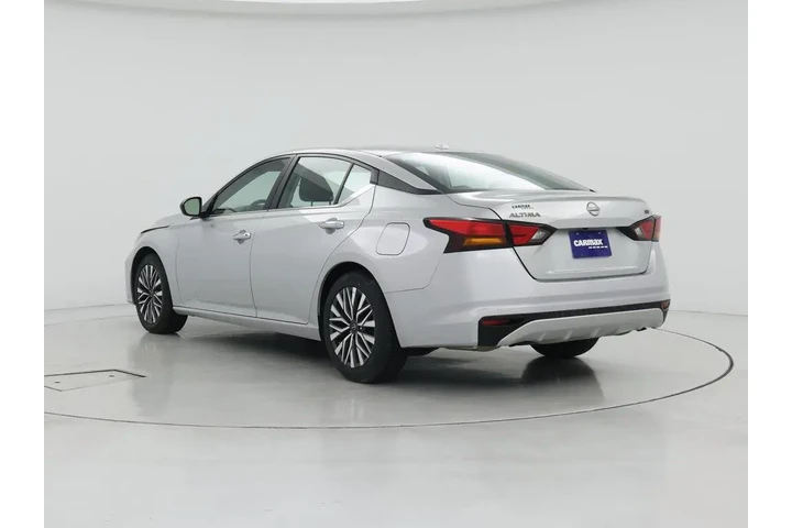 $19998 : Nissan Altima 2024 2.5 SV 4d image 2