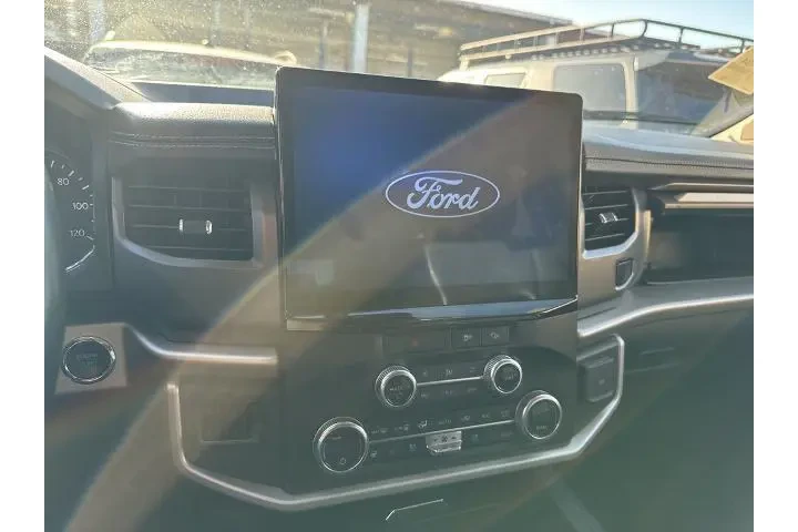 $34397 : Ford Expedition MAX 2023 4x4 image 9