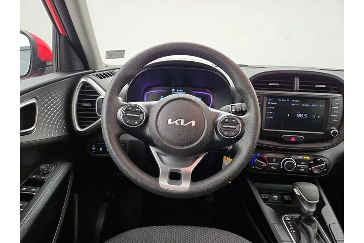 $19998 : Kia Soul 2023 LX 4dr Crossov image 10