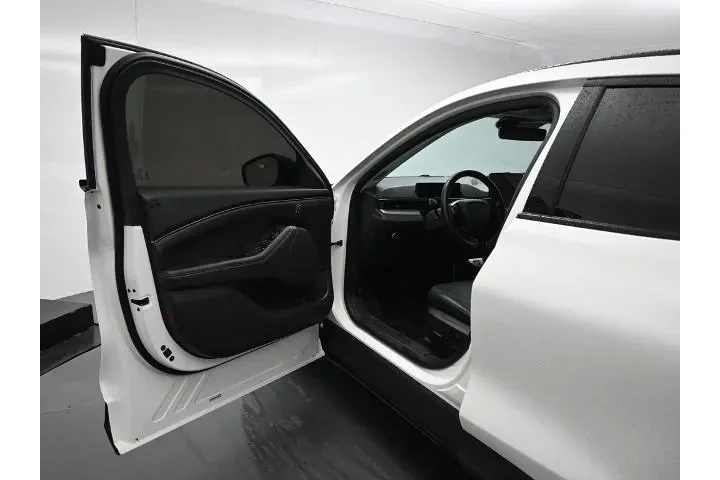 $23564 : Ford Mustang Mach-E 2023 Sel image 9