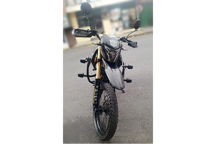 $1350 : Venta MOTOR 1 TRAIL BLACK S image 1