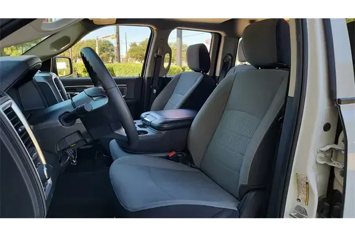 $25398 : Ram 1500 Classic 2024 4x2 SL image 10