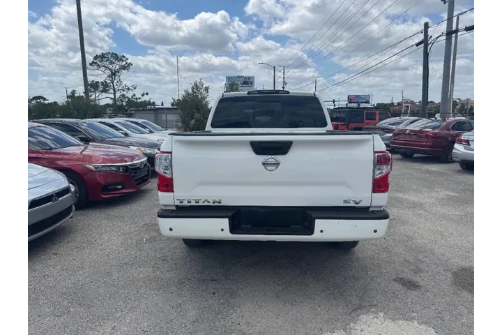 $16297 : 2021 Titan SV image 6