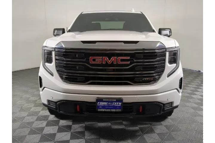 GMC Sierra 1500 2024 4x4 AT4 image 3