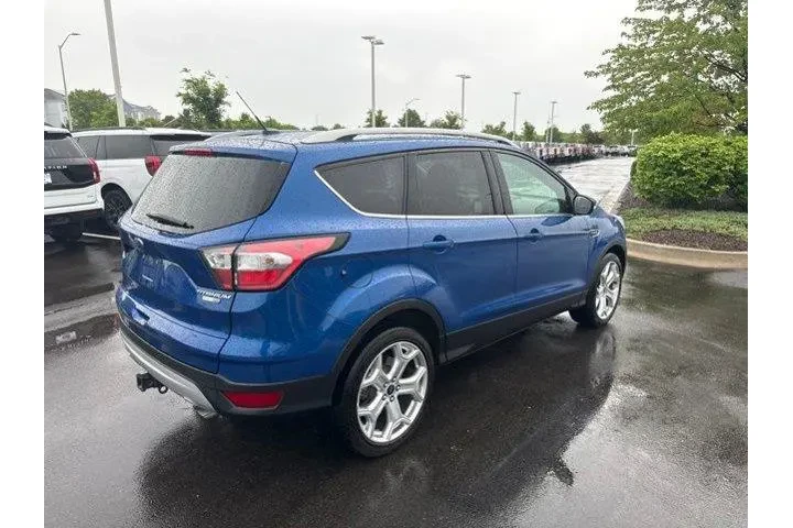 $13000 : Ford Escape 2017 AWD Titaniu image 7