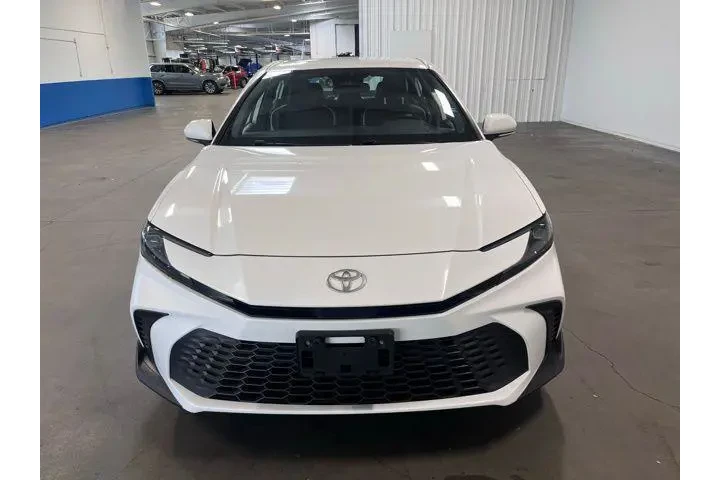 $29471 : Toyota Camry 2025 SE 4dr Sed image 8