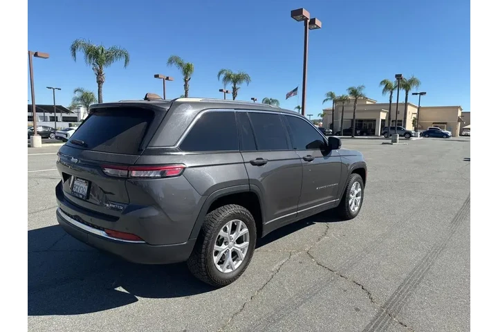 $25273 : Jeep Grand Cherokee 2023 4x2 image 8