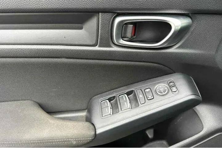 $23511 : Honda Civic 2024 Sport 4dr H image 10