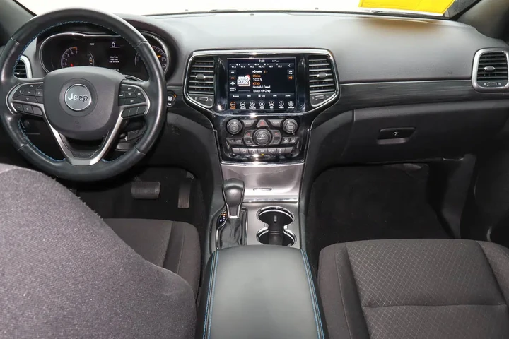 $24988 : 2020 Grand Cherokee Upland 4x4 image 10