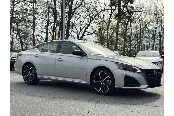 $20294 : Nissan Altima 2024 2.5 SR 4d image 2