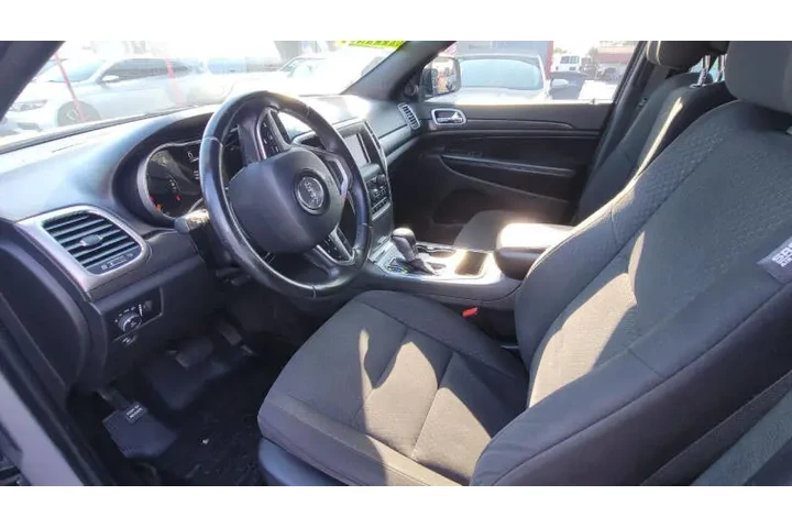 $13995 : 2018 Grand Cherokee Laredo image 8
