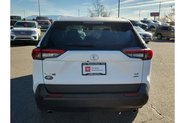 $29995 : Toyota RAV4 2024 AWD LE 4dr image 4