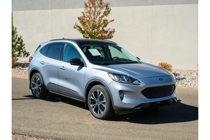 $26845 : 2022 Escape SEL image 3