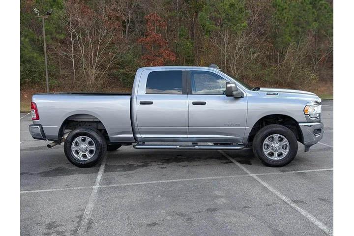 $39995 : Ram 2500 2024 4x4 Big Horn 4 image 10