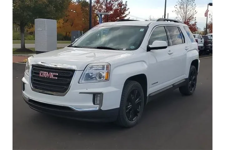 $12950 : GMC Terrain 2017 SLE-2 4dr S image 2