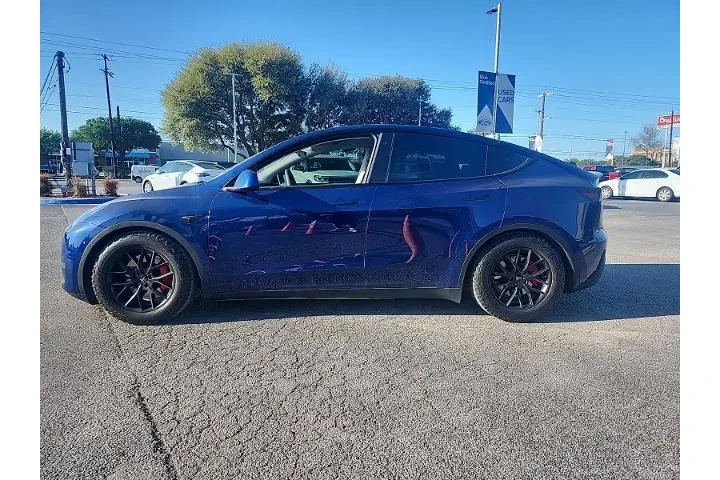 $30998 : Tesla Model Y 2022 AWD Perfo image 5
