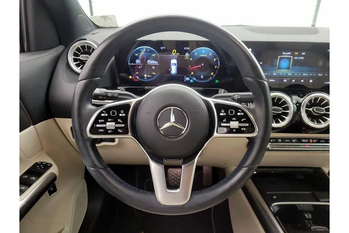 $27998 : Mercedes-Benz GLA 2023 AWD G image 10