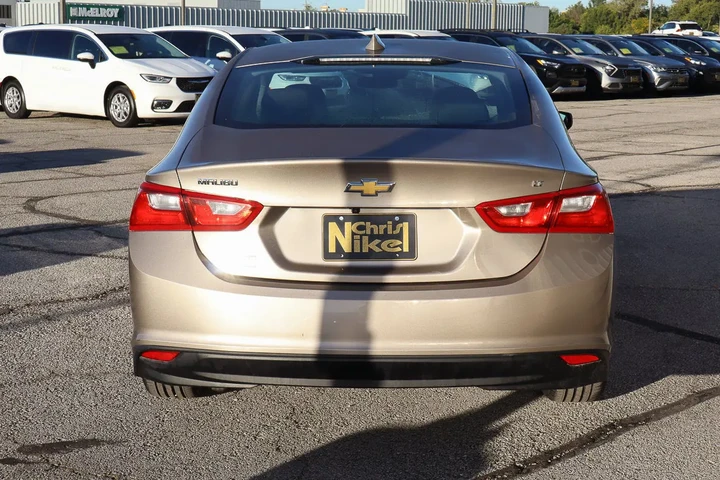 $15688 : 2023 Malibu LT image 5
